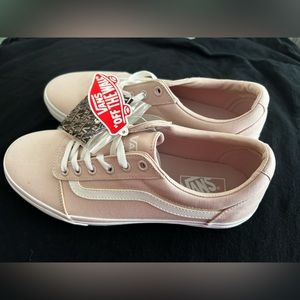 Vans sneakers women’s size 11 color is light pink or light salmon